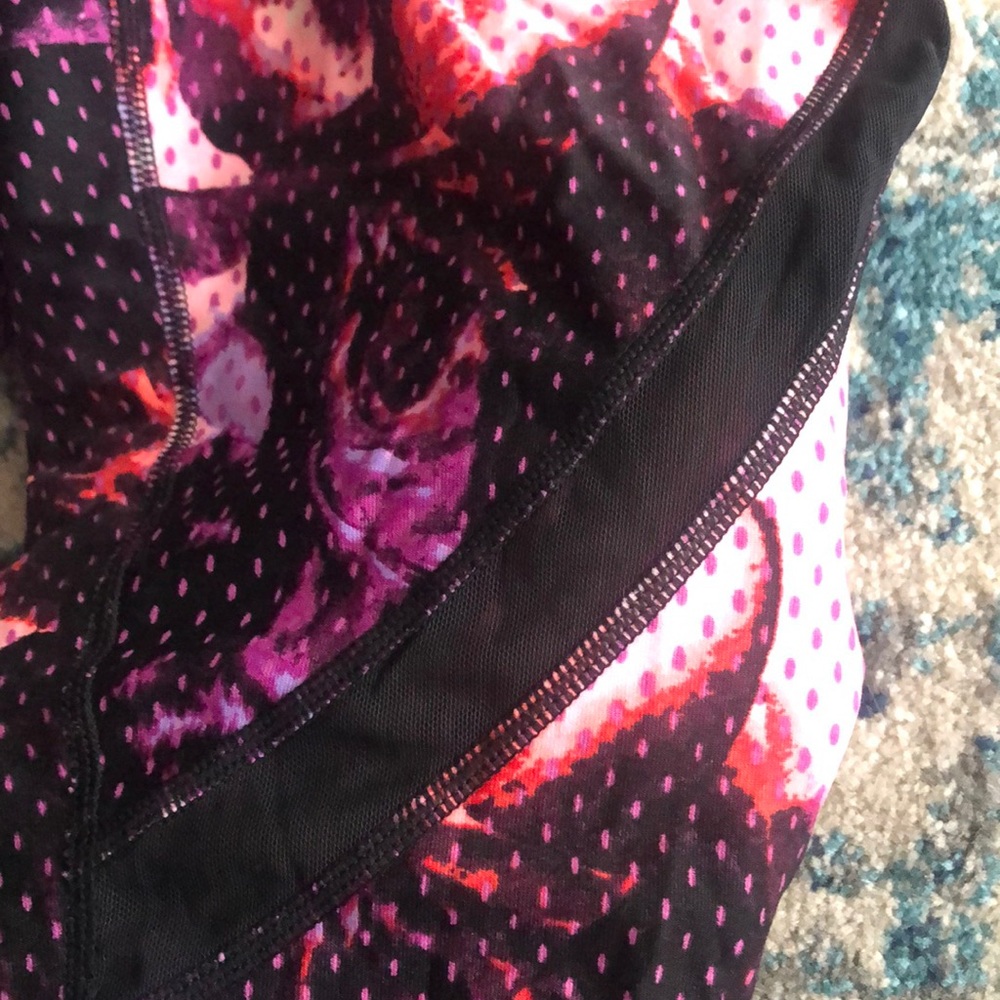 Calvin Klein performance capris - Picture 4 of 5